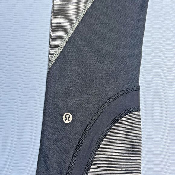 Lululemon Women’s Inspire Crop II Wee Are From Space Black Slate Size 6 - Picture 6 of 7